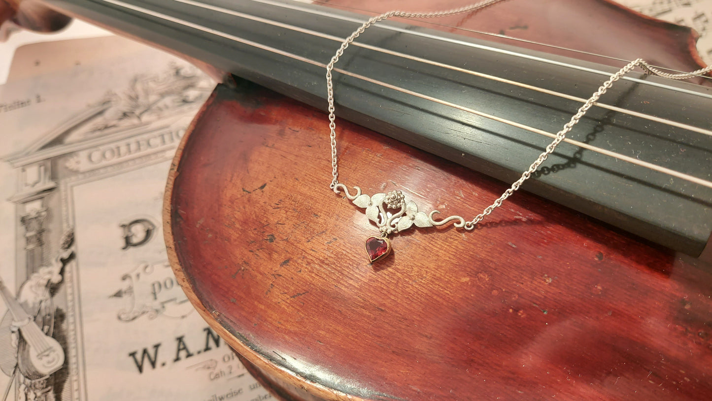 Herzcollier